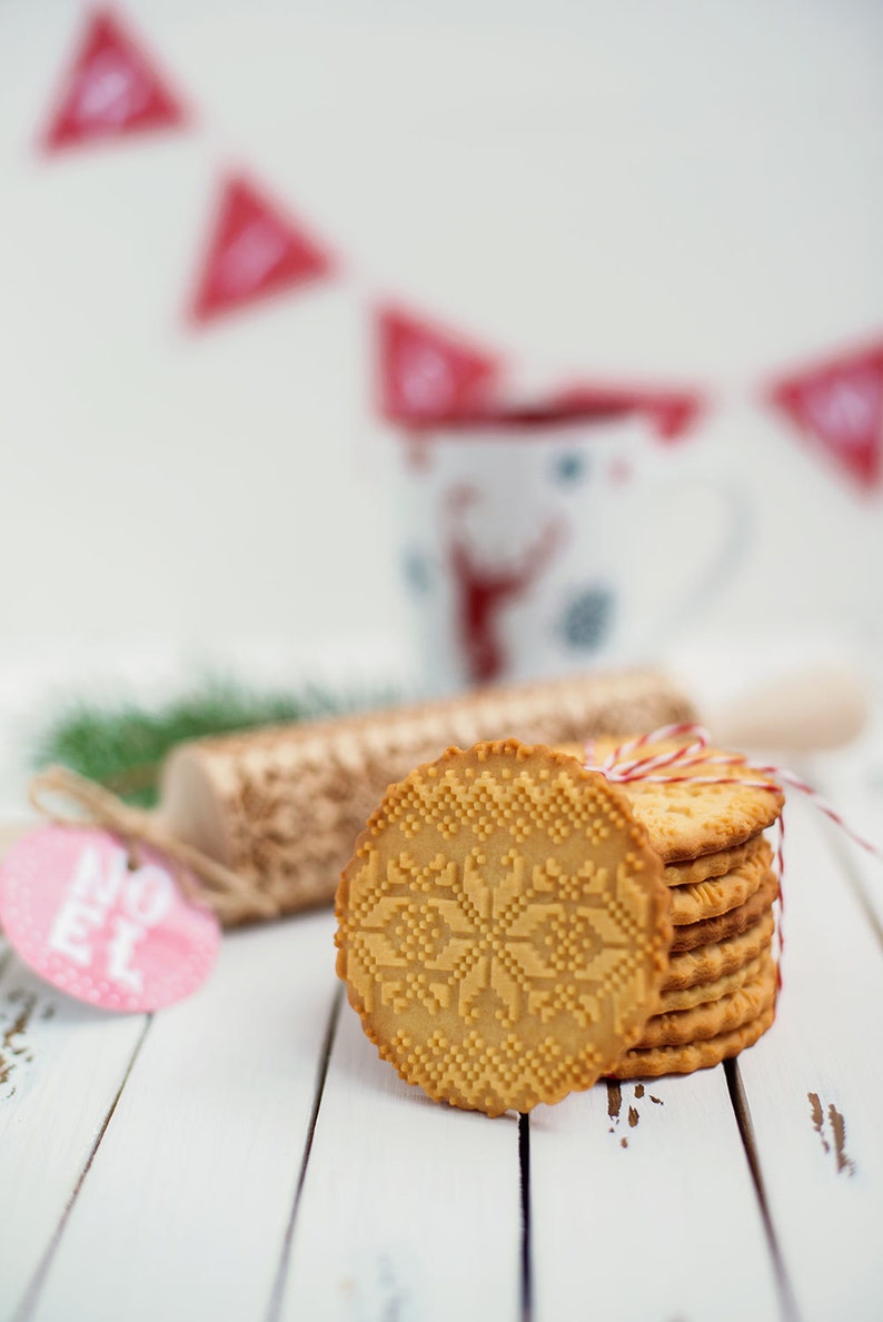 Sweater Pattern Rolling Pin Pullover Decorating Cookie Roller Christmas Reindeer Bakery Stamp Laser Cutted Wooden Biscuit Embosser image 6