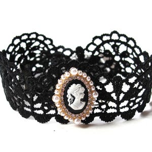 Black Lace Cameo Choker Collar Necklace Pendant Lace Embroidery Neck Accessories Gothic Party Dress Accessories