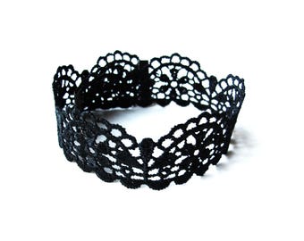 Black Lace Choker: Gothic Embroidered Collar Necklace