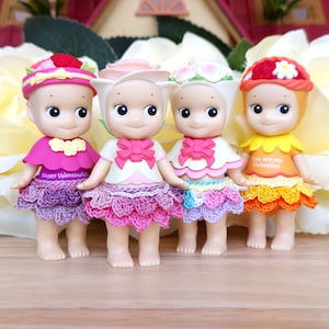 Daisy Miniskirt for Sonny Angel – Flower-Inspired Crochet Outfit (Doll Not Included)