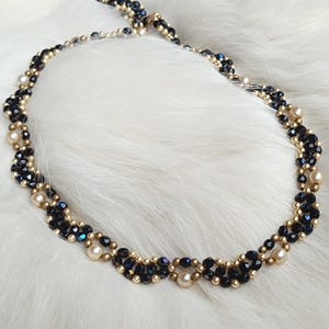 "Perlen- und Kristallperlen-Halskette ""Ina"" zum Selbermachen (Englisch und Französisch)"