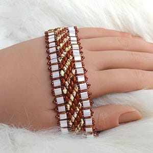 Modello per bracciale con perline, gioielli fai da te con perline, tutorial per perline in formato PDF "Stripes" (inglese)