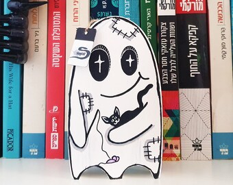 Spooky cute ghost figure - White or glitter black, with cat or bats - Goth punk Halloween gift