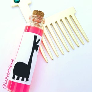 Original Llama Extract Potion Vial Life Size Replica Prop by Le Petit Mouse