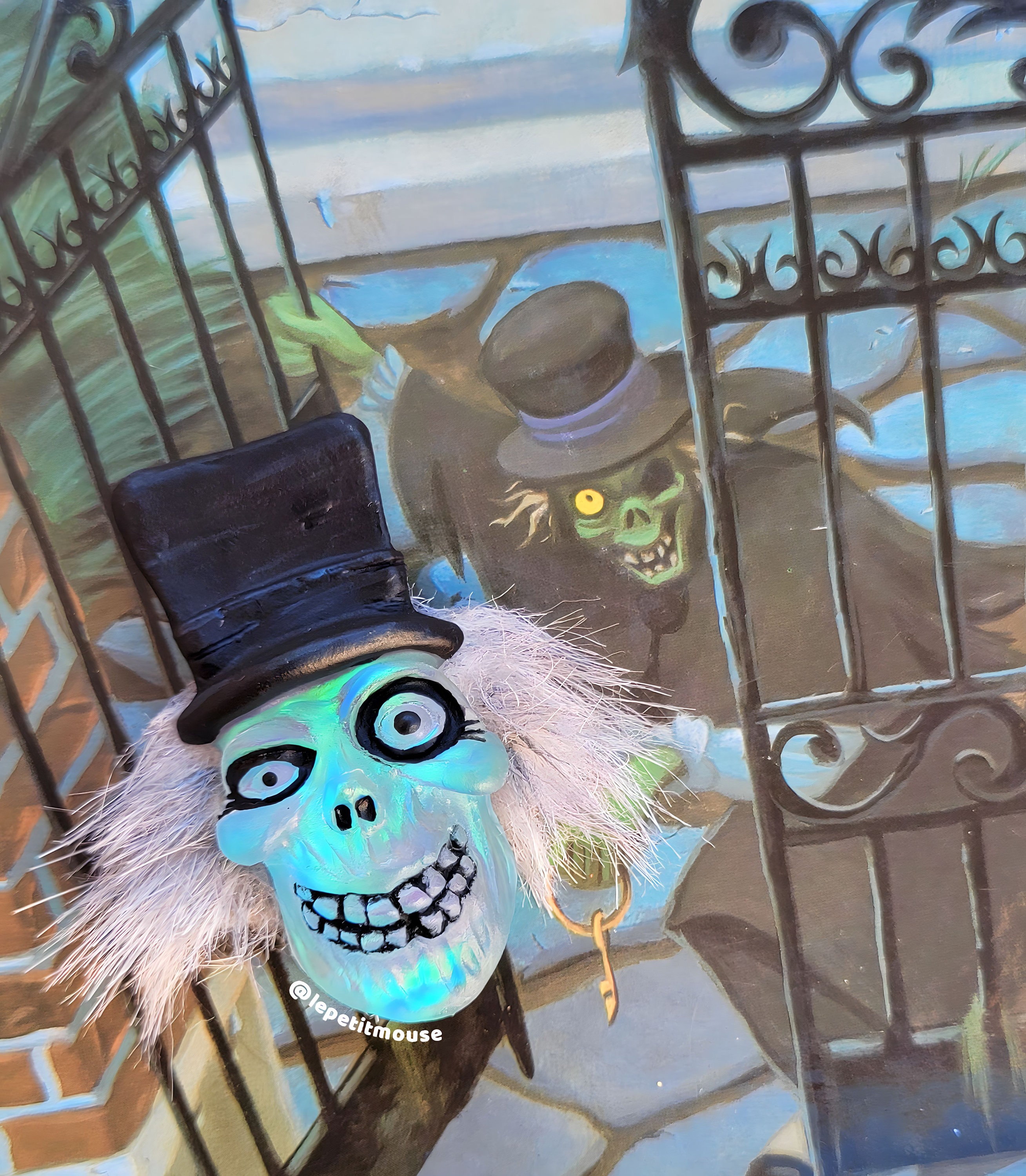 Hatbox top ghost purse