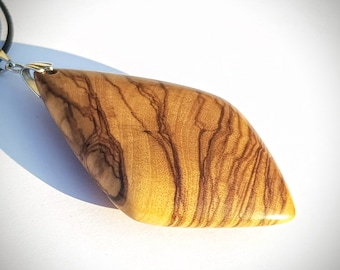 Wooden pendant Olive wood - Oil Finish