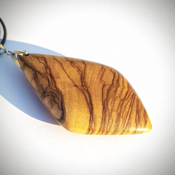 Pendentif en bois d'Olivier