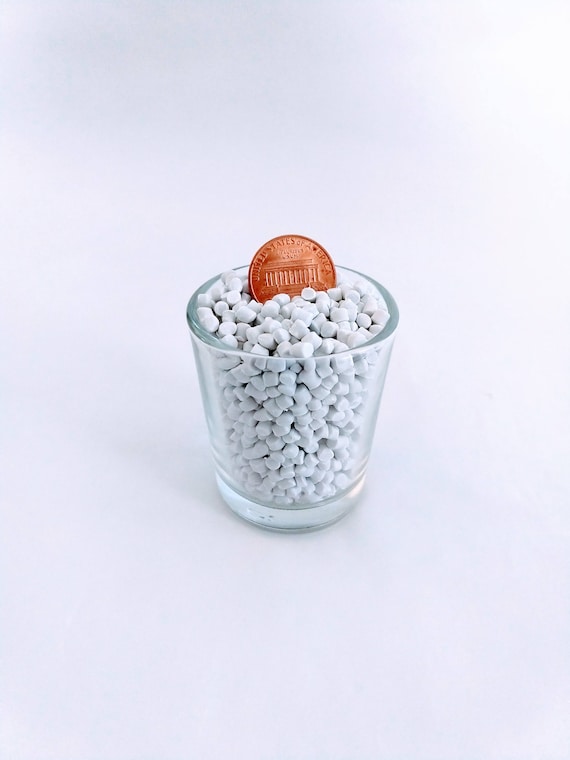Heavy White Plastic Poly Pellets