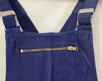 NOS - Rare 'Indigo Bleu' Moleskin Dungarees / Overalls / French Workwear / Bleu de Travail with Breveté SGDG Buckles - Era 1960's (L)