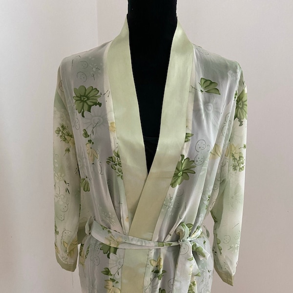 Ladies Chiffon and Satin Lingerie / Short Floral Robe / Light Weight Semi sheer Dressing Gown (M)