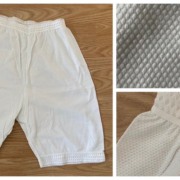 NOS - vintage Ladies Français White Waffle Cotton Bloomers avec garniture en dentelle élastique / Big Knickers / Pantalons à jambes longues / Bermudas (XL)