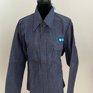 NOS - French Denim 100% Cotton Chore Jacket / Work Wear / Bleu De Travail / French Work Wear with Embroidered Factory Logo (M / FR46)