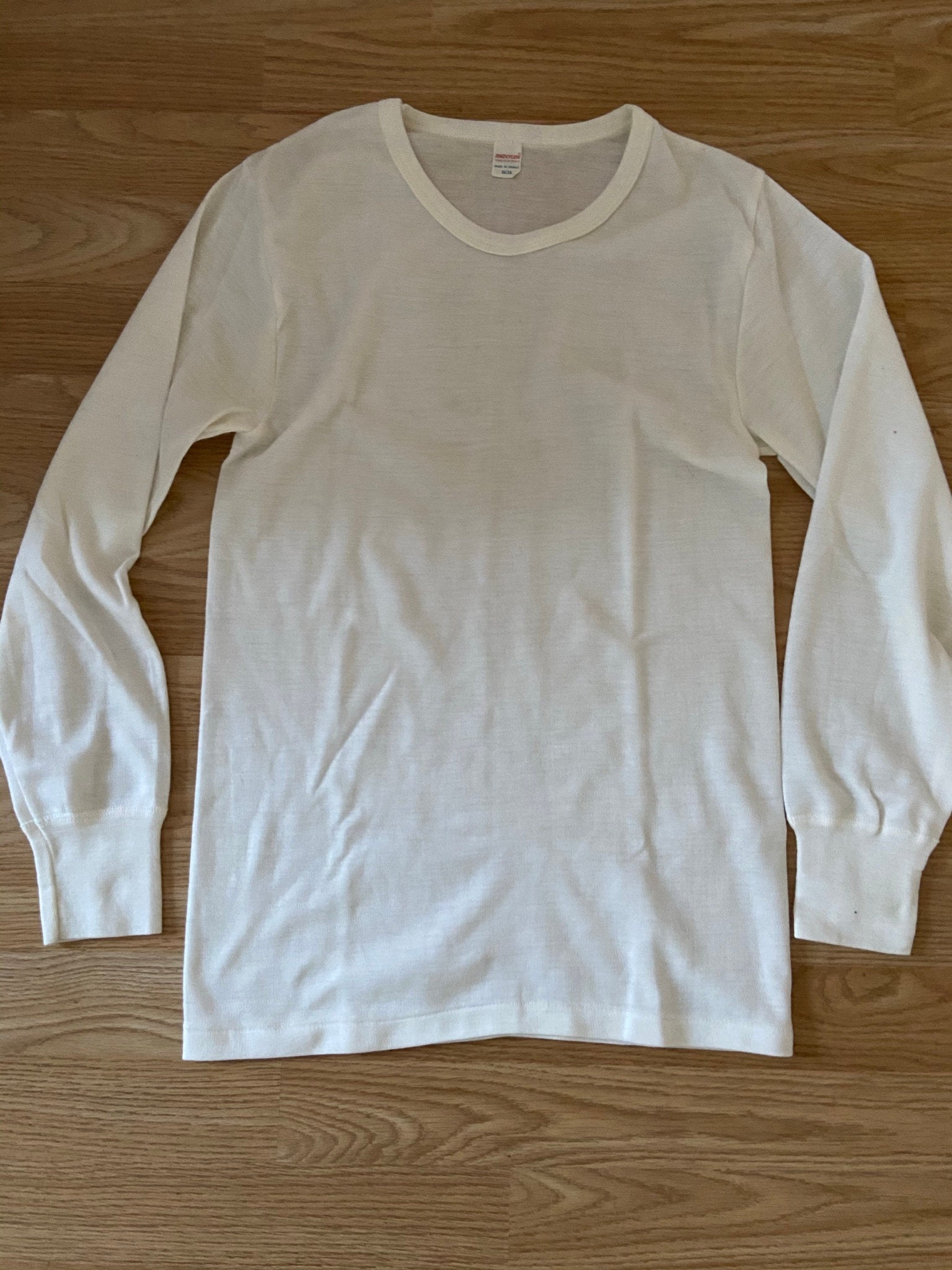 Image of Unworn - Vintage 1970's Mens Long Sleeved White/Cream Thermal Vest Chlorofibre Fabric | M