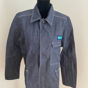 NOS - French Denim 100% Cotton Chore Jacket / Work Wear / Bleu De Travail / French Work Wear with Embroidered Factory Logo (L / FR46)
