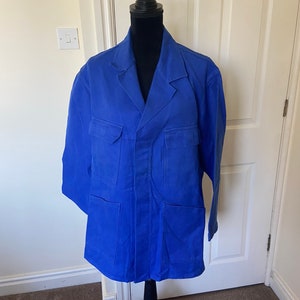 Old French Faded / Distressed &#39;Bleu de Travail&#39; Bugatti Bleu Farmers Chore Jacket / French Work Wear / Concealed Button Down Jacket (XL)
