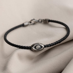 Boze oog-armband heren zwart leer Geoxideerd zilver Brutalist - Verjaardagscadeau voor vriend SB00090
