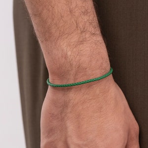 Green Leather Bracelet for Men and Women Oxidized Silver Clasp - Simple Unisex Bracelet - Gift for Him and Her SB00022