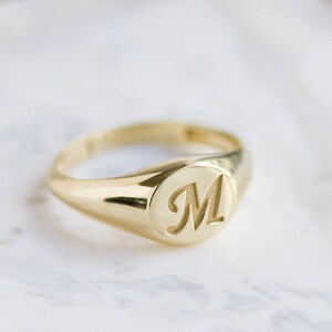 Personalized signet ring for women with the letter M