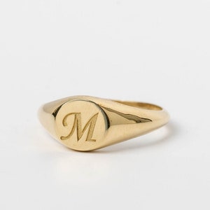 Gold signet ring for women