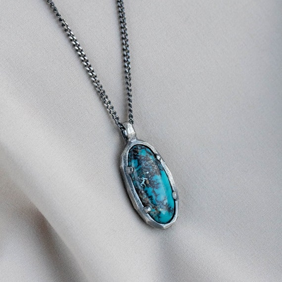 Kingman Turquoise Necklace - Native American Turquoise Jewelry - Dakota Sky  Stone