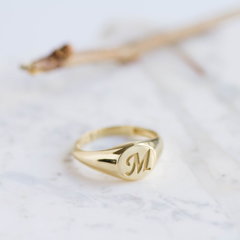 Personalized signet ring for women with the letter M