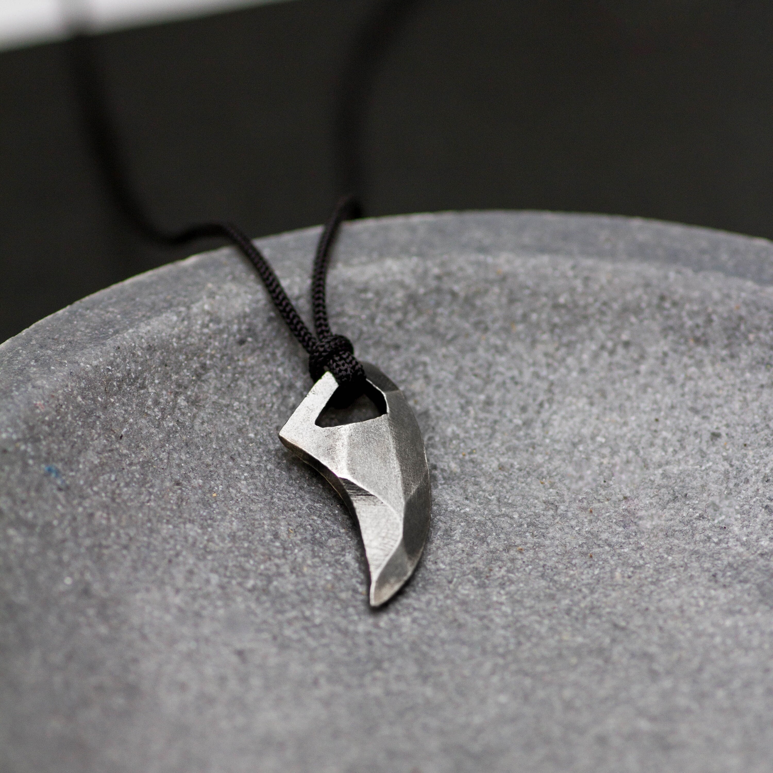 メンズ バイキングナイフペンダントネックレス 酸化925シルバー - 彼へ