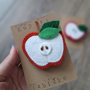 Apple Felt Brooche, 100% Wool Felt Pin, Autumn Brooche, Nature Lover Felt Pin, Wool Decoration, Felt Accessory, Fall Felt Badge image 2