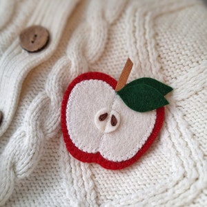 Apple Felt Brooche, 100% Wool Felt Pin, Autumn Brooche, Nature Lover Felt Pin, Wool Decoration, Felt Accessory, Fall Felt Badge image 1