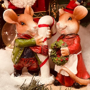 Christmas mouse decoration polyester resin figurine 2 assorted sets
