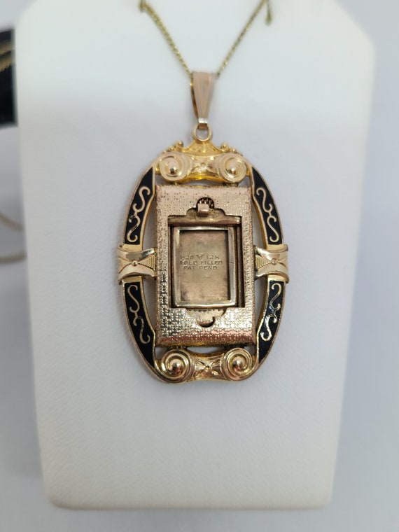 Antique Victorian Locket Necklace. Secret Hidden C