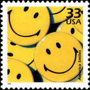 4 sellos postales amarillos sin usar de 33 centavos de la década de 1970 con emojis de caras sonrientes. Envío gratis. La mejor opción para encontrar los mejores precios en sellos antiguos.