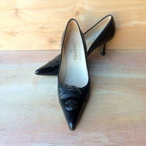 Chanel Kitten Heel Shoes Pointed Pumps Size 36 1/2 Two Tones Black Leather  and Patent Vintage Pumps France Designer Pittsbroc -  Hong Kong