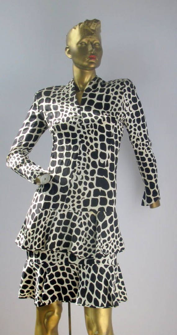 VALENTINO vintage 80s silk dress keep it light and