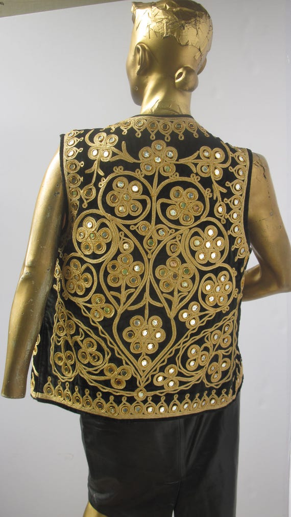 vintage 70s stunning black and gold velvet vest,e… - image 6