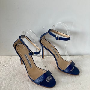 Manolo Blahnik  vintage 90s high heel blue leather sanders  sz 36.5-be the star of your  own show in these sexy shoes