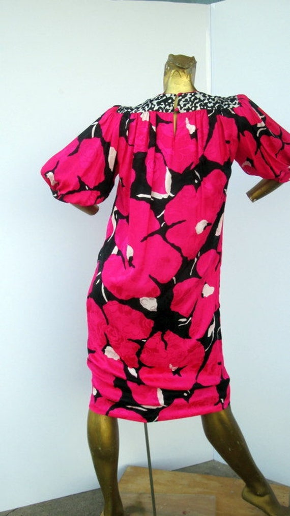 feel the excitement in this vintage 80's FLORA KU… - image 3