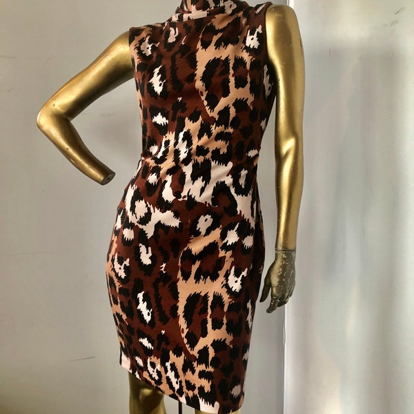 sz 4 vintage DIANE von FURSTENBERG dress- lite weight wool knit- animal print dress-A saucier look yet still so refined-sustainable fashion