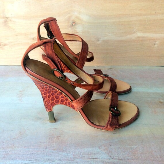 chaussures Vintage, Giuseppe biscotte couleur daim et gator sandales à talons hauts, fabriqués en Italie sz UE 37 US 6 | Promotions
chaussures Vintage, Giuseppe biscotte couleur daim et gator sandales à à à talons hauts, fabriqués en Italie sz UE 37 US 6 | Promotions
6dcd3f