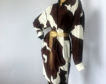 Vestido camisero de seda vintage de los años 80 de Ellen Tracy: cuello de alas marrón y blanco.