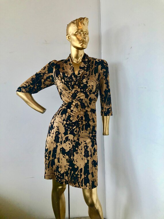 trina turk black and gold dress vintage silk knit abstract print tan semi fitted dress-a great work o party dress-sustainable fashion SZ 4 Hunter Bell