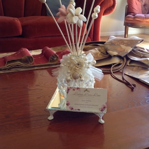 Diffuser Bottle with Decorative Reeds and Mirror Stand