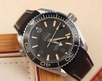 Omega Planet Ocean 600M 43.5mm Ref. 215.92.40.20.01.001 – Ships from USA – Free Delivery