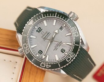 Omega Planet Ocean 600M 43.5mm Ref. 215.32.44.21.06.001 – Ships from USA – Free Delivery