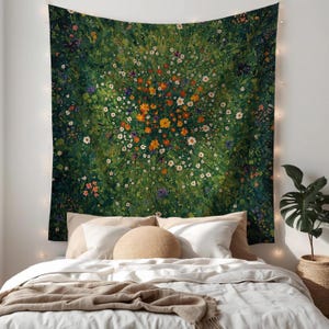 Tapiz de prado de flores silvestres, tapiz floral verde, tapiz botánico, decoración de habitación estilo cottagecore, arte mural natural, tapiz bohemio para dormitorio imagen 2