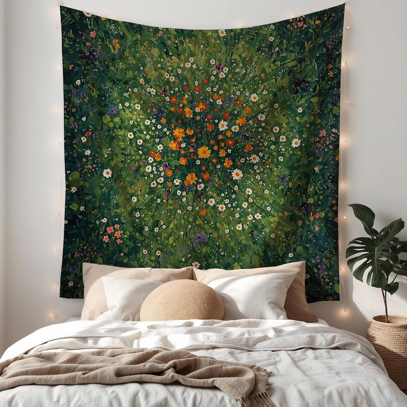 Tapiz de prado de flores silvestres, tapiz floral verde, tapiz botánico, decoración de habitación estilo cottagecore, arte mural natural, tapiz bohemio para dormitorio imagen 2