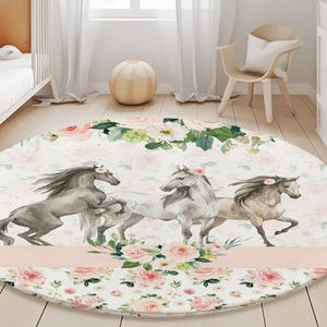 Runder Wollteppich Pferde: Blush Floral Babyteppich