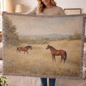 Farmhouse Horse Tapestry Wall Hanging, Rustic Western Horse Wall Art, Country Living Room Decor, Vintage Meadow Horses Blanket