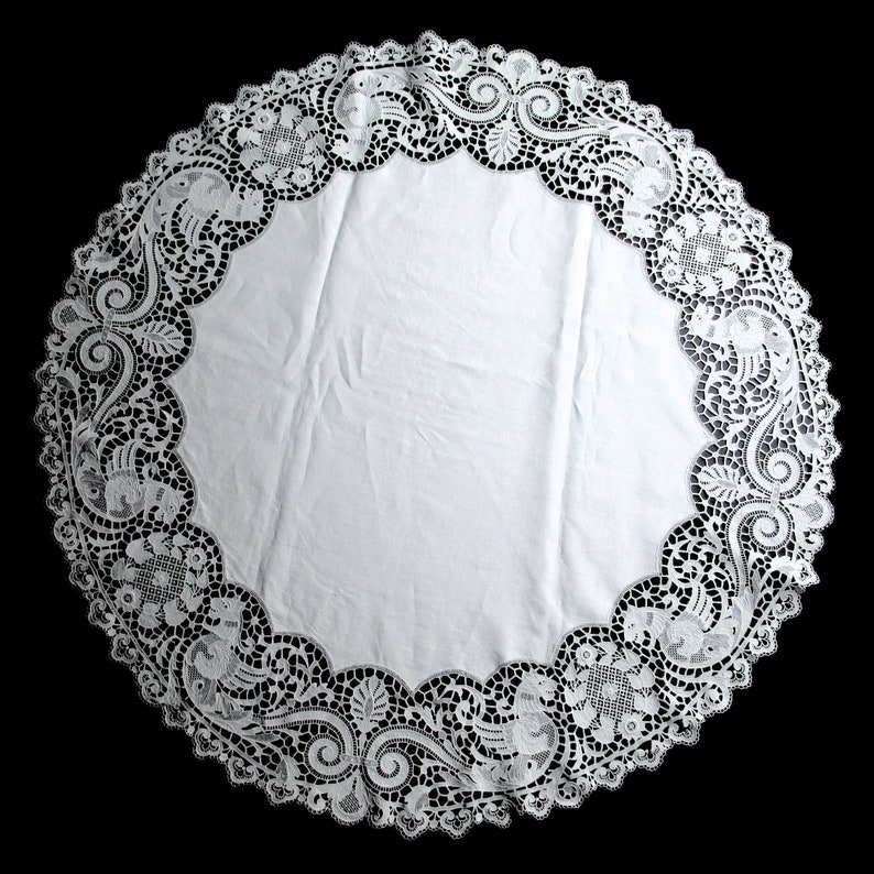 RARE FIGURAL LACE tablecloth One-of-a-kind medieval elegant Richelieu 37 round white linen with cutwork mythical merlion dragon mermaid