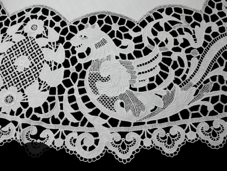 RARE FIGURAL LACE tablecloth One-of-a-kind medieval elegant Richelieu 37 round white linen with cutwork mythical merlion dragon mermaid