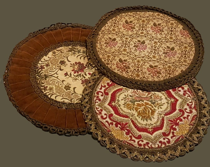 3 VINTAGE TAPESTRY MATS / Set of 3 Round Brocade Tapestry Etsy